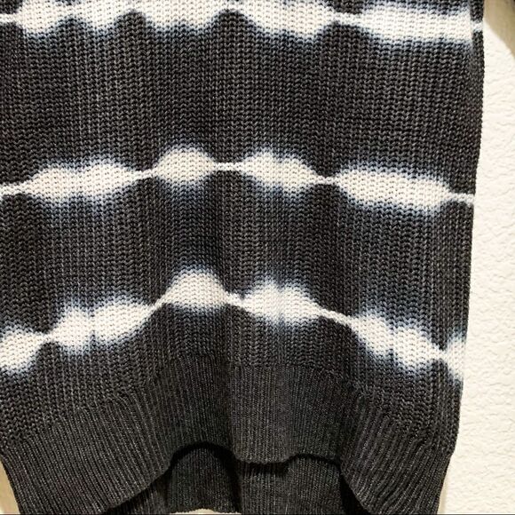 NWT Belle by Belldini Knitted Sweater - Picture 2 of 3